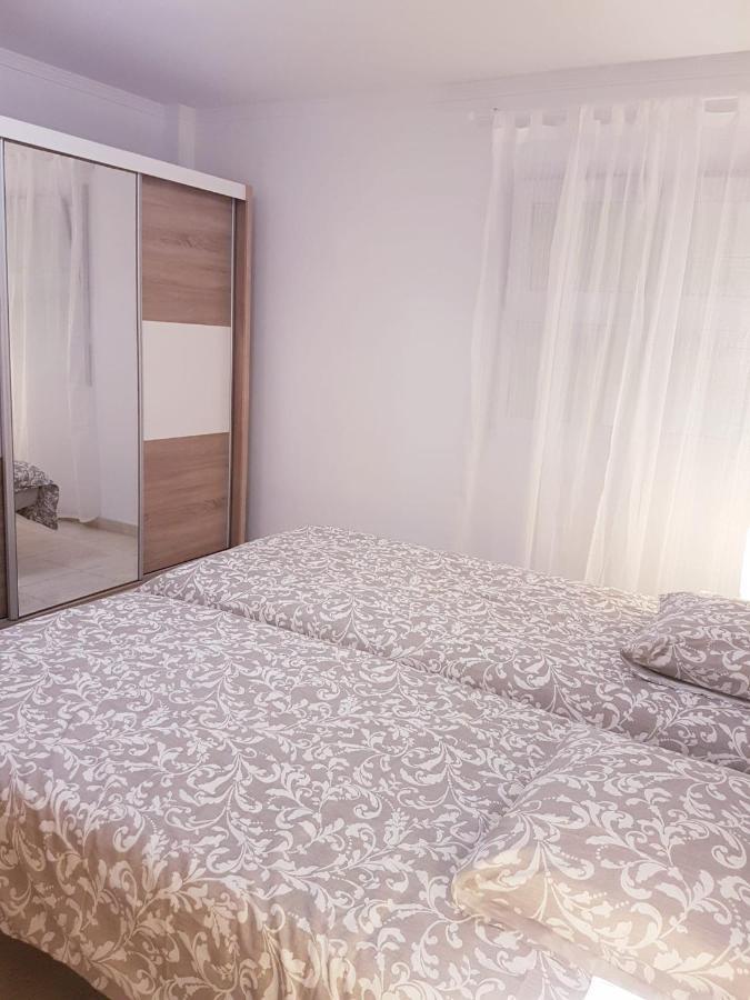 Sun Sand Sea, Playa Las Vistas, Los Cristianos Лос Кристианос Екстериор снимка